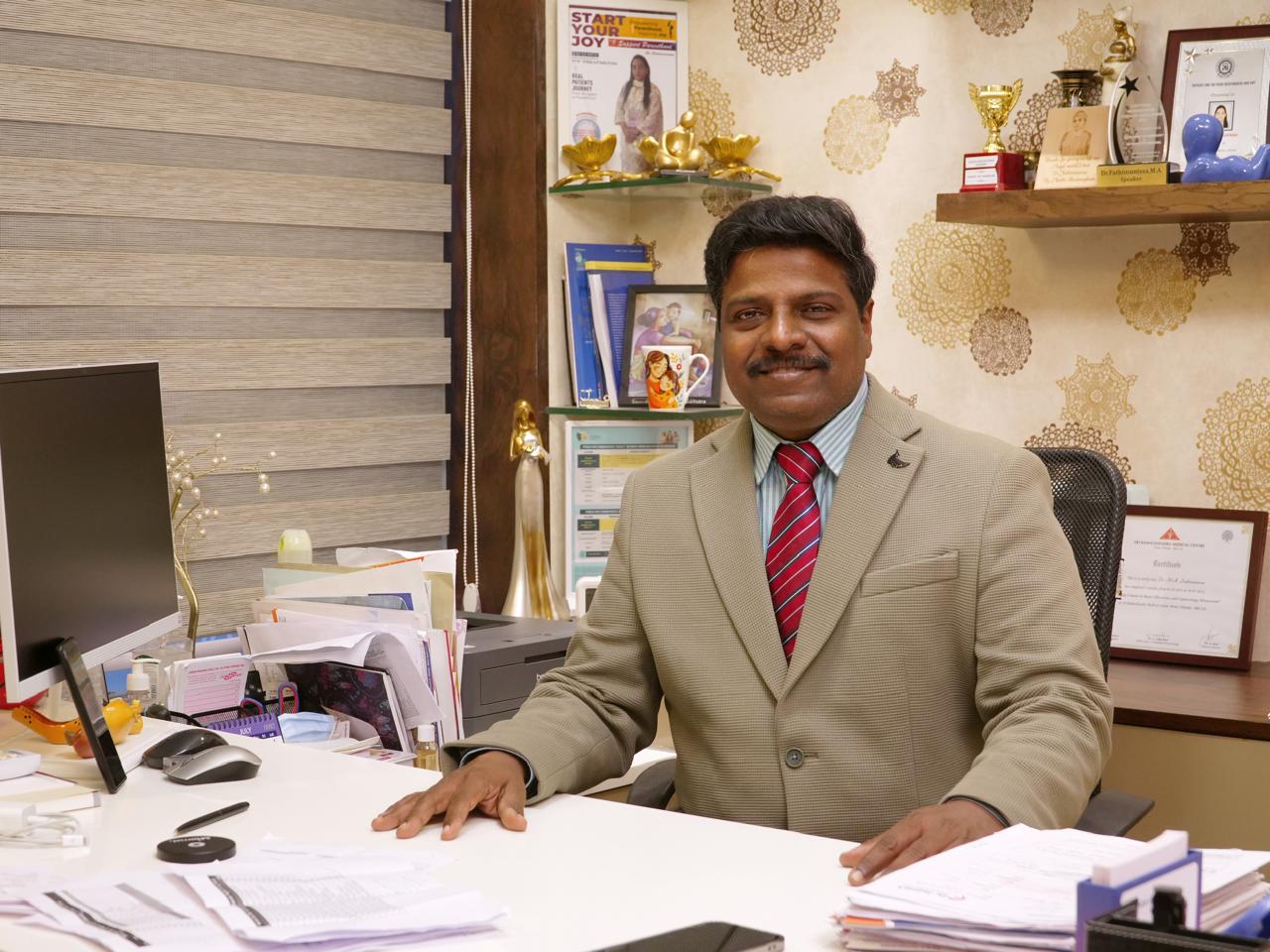 Dr. Kumar of Billroth Hospitals, hernia surgeon at his Chennai clinic