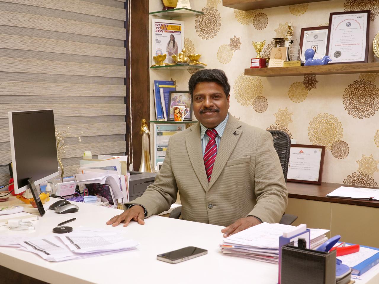 Dr. Kumar of Billroth Hospitals - Senior Laparoscopic & Robotic Surgeon, Chennai